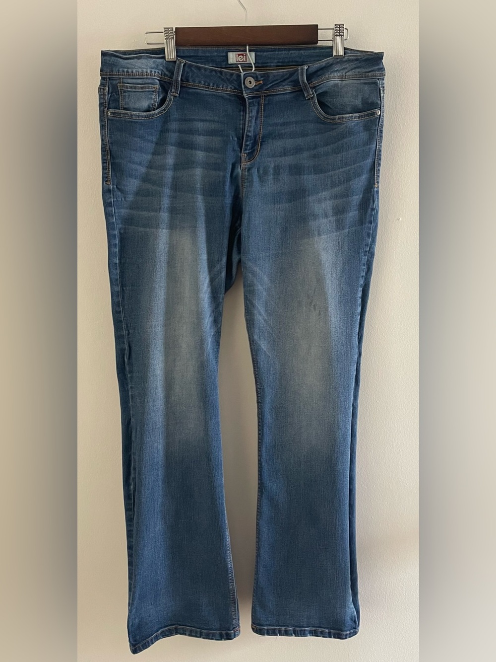🔥 VINTAGE L.E.I. Y2K Mid Wash Bootcut Flare Jeans Size 17 Regular